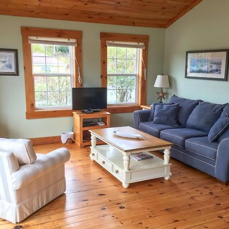 Larinda'S Landing Oceanfront Cottages Halifax Extérieur photo