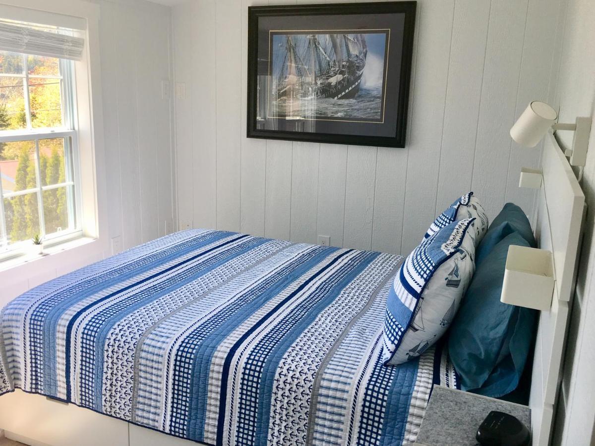 Larinda'S Landing Oceanfront Cottages Halifax Extérieur photo