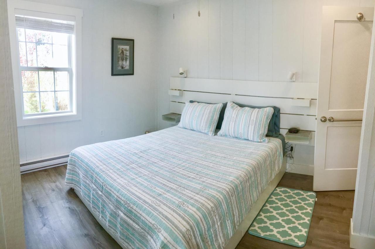Larinda'S Landing Oceanfront Cottages Halifax Extérieur photo