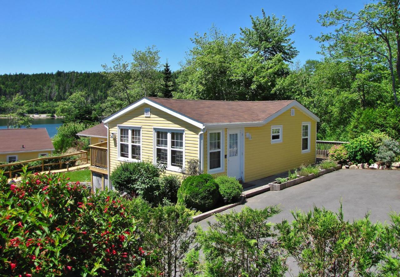 Larinda'S Landing Oceanfront Cottages Halifax Extérieur photo