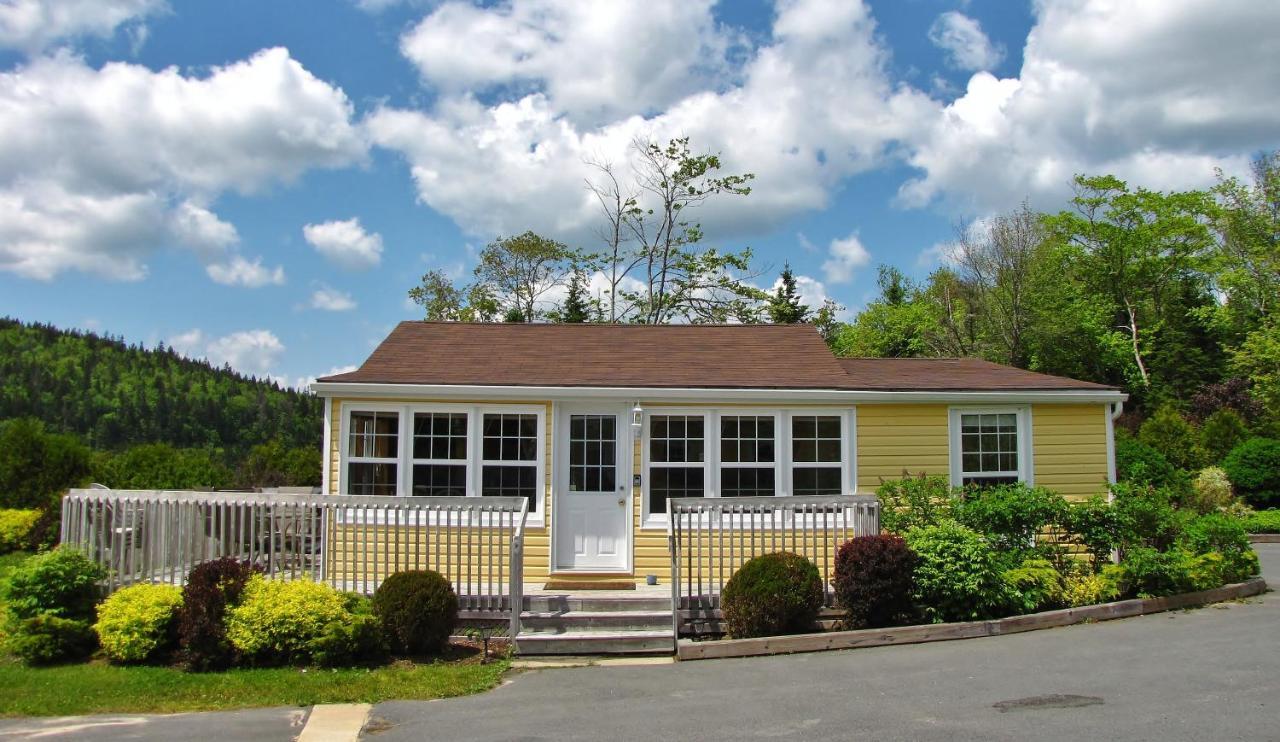 Larinda'S Landing Oceanfront Cottages Halifax Extérieur photo