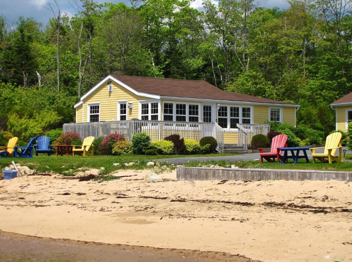 Larinda'S Landing Oceanfront Cottages Halifax Extérieur photo