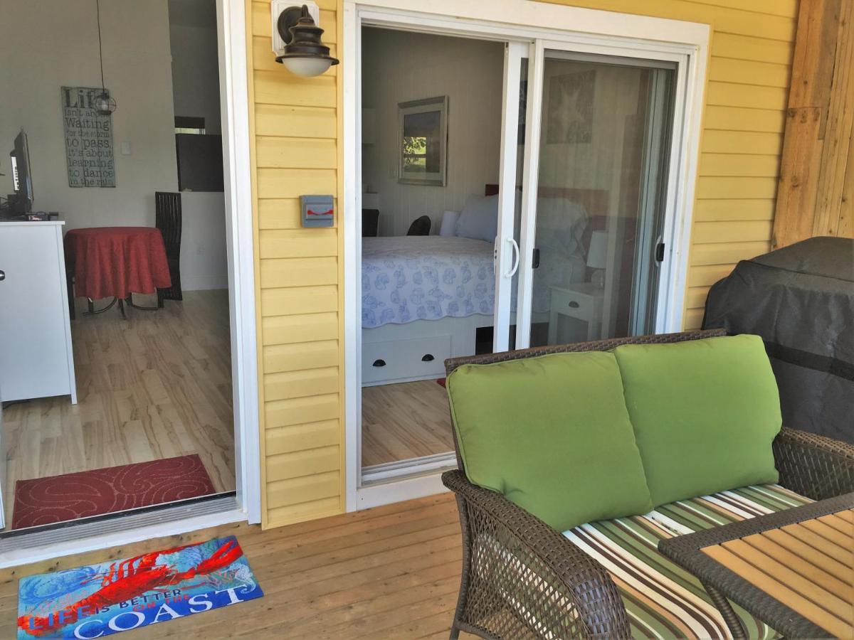 Larinda'S Landing Oceanfront Cottages Halifax Extérieur photo