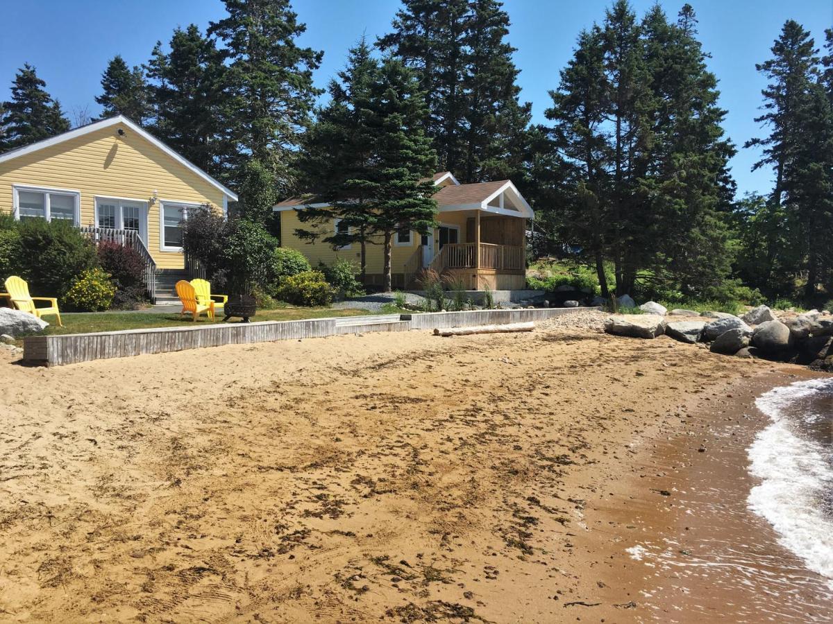 Larinda'S Landing Oceanfront Cottages Halifax Extérieur photo