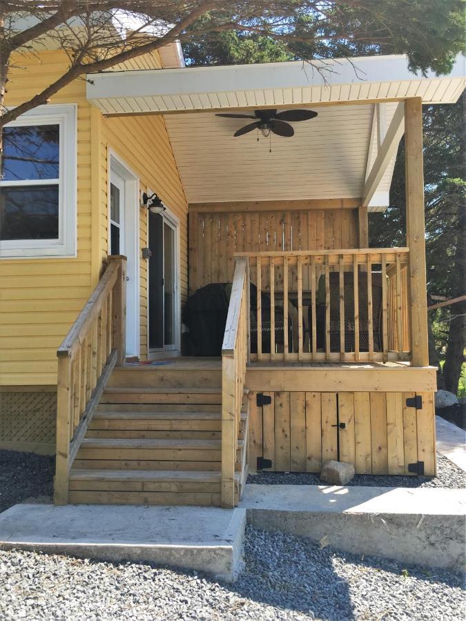 Larinda'S Landing Oceanfront Cottages Halifax Extérieur photo