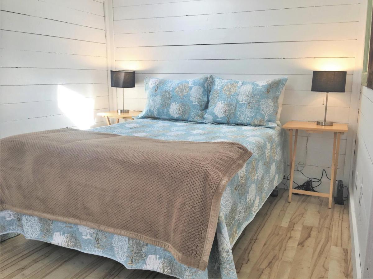 Larinda'S Landing Oceanfront Cottages Halifax Extérieur photo