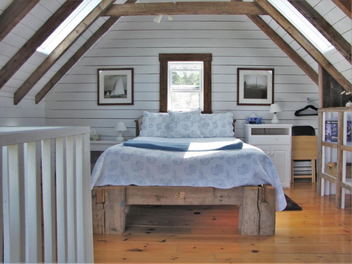Larinda'S Landing Oceanfront Cottages Halifax Extérieur photo