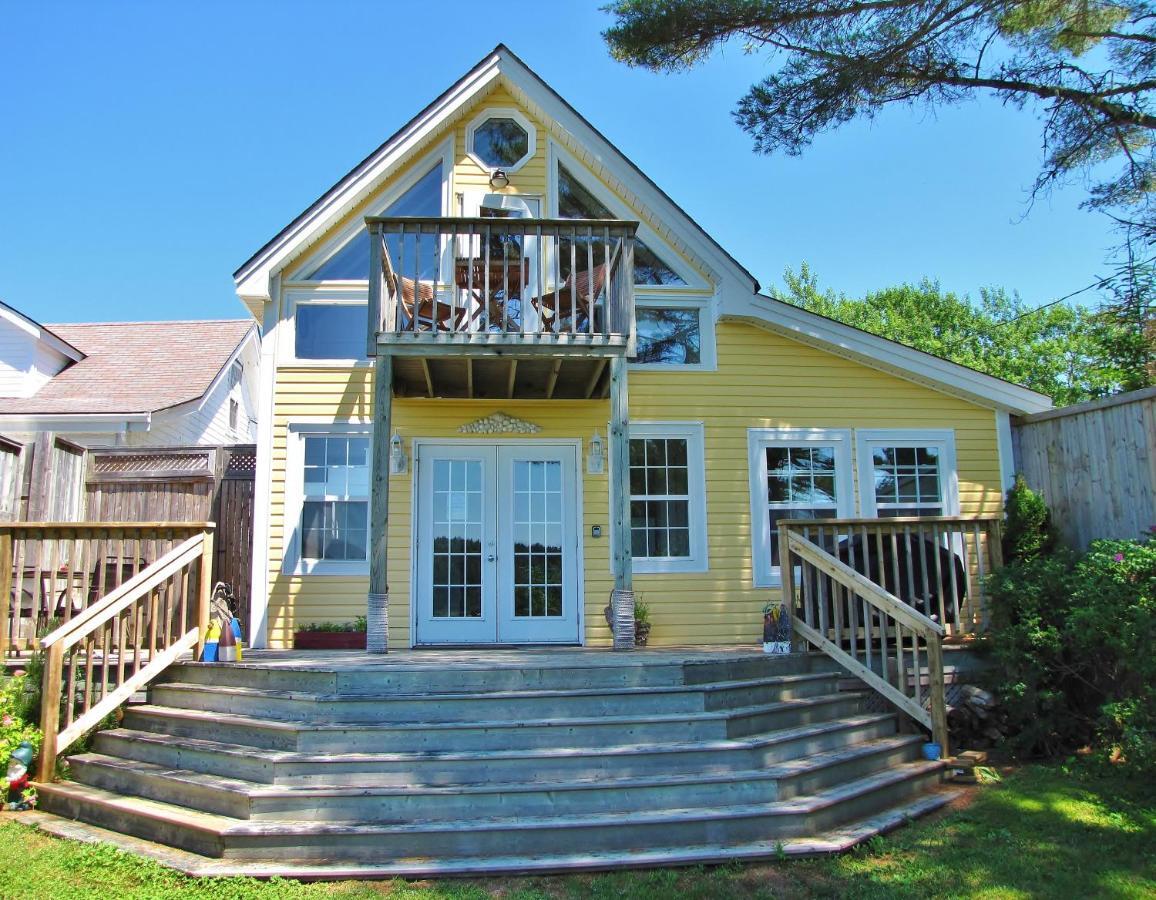 Larinda'S Landing Oceanfront Cottages Halifax Extérieur photo