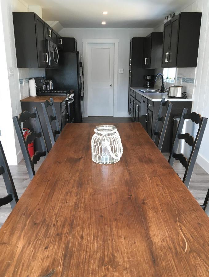 Larinda'S Landing Oceanfront Cottages Halifax Extérieur photo
